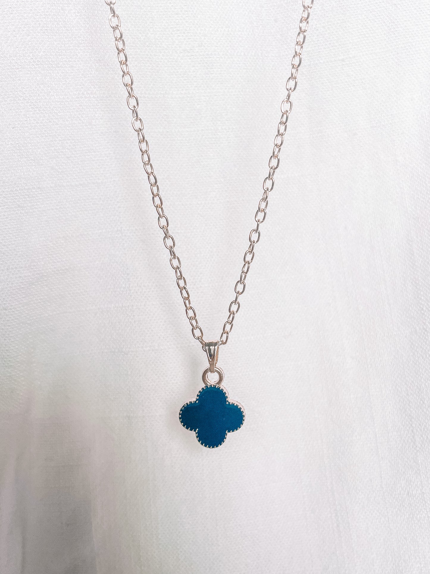 The Clover Necklace
