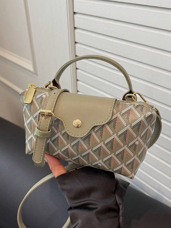 Women’s Large Capacity PVC Tote Bag Casual Shoulder Shopping Handbag Black spring 2026 collection