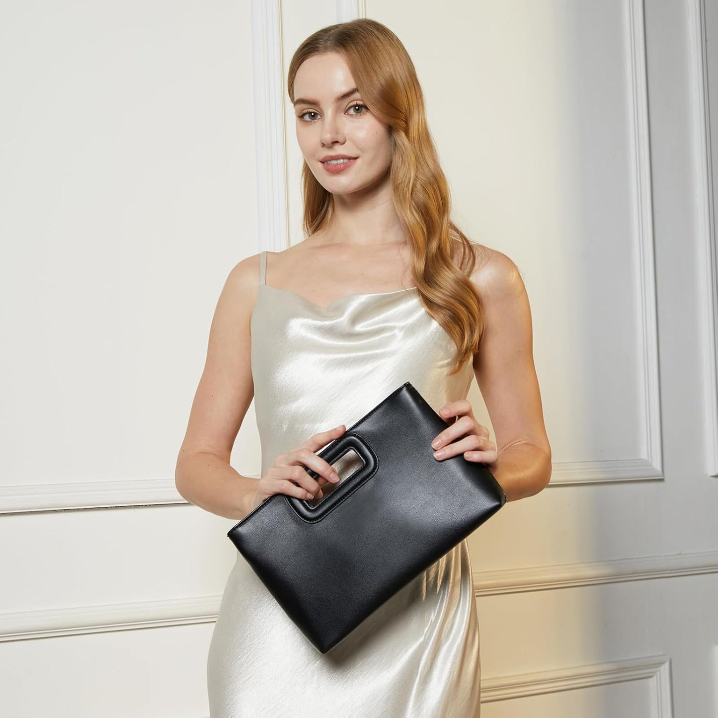 Women’s Straw Clutch Bag Top Handle Evening Purse with Chain Strap spring 2026 collection